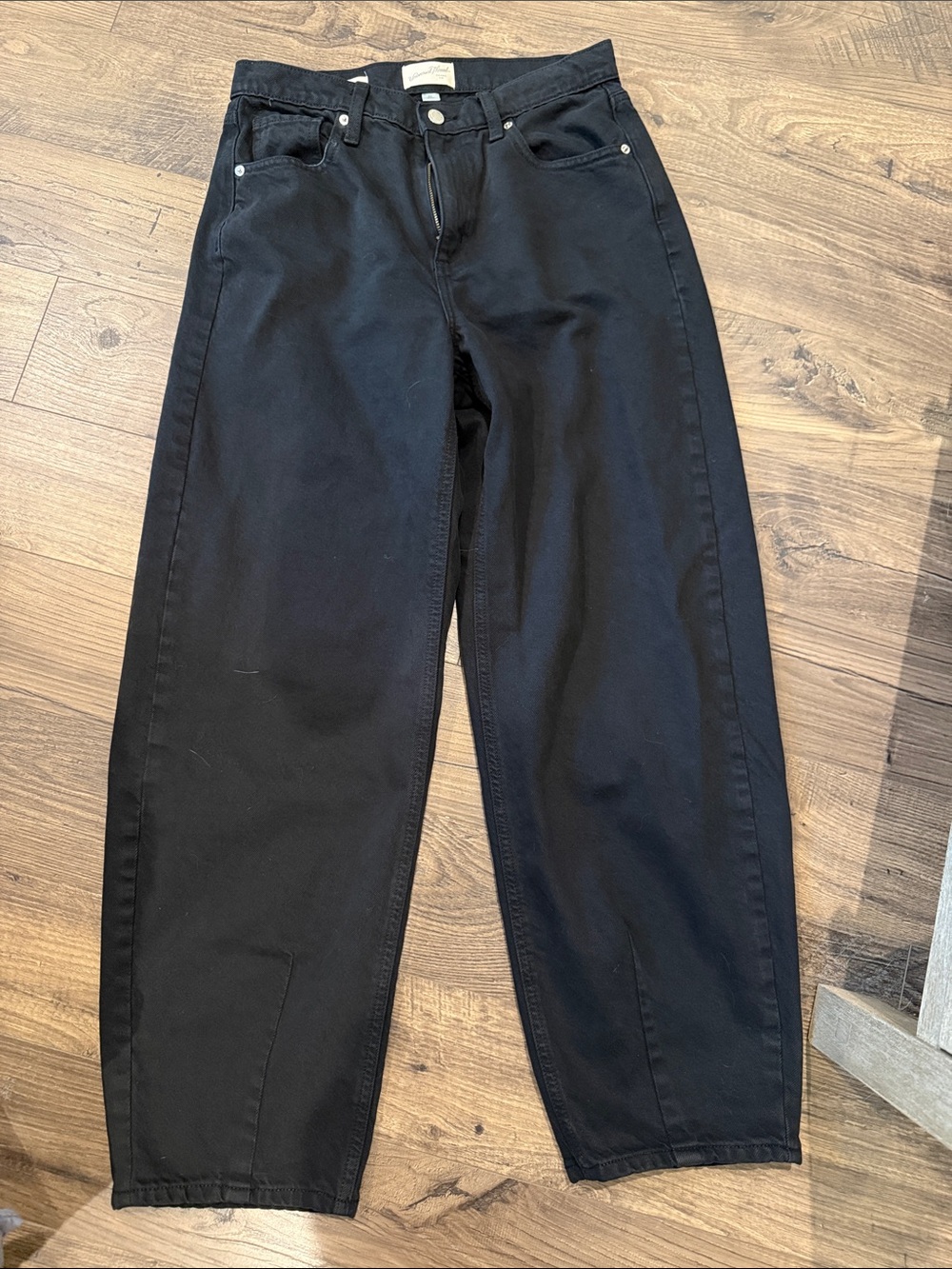 Universal Thread Black Easy Barrel Jeans